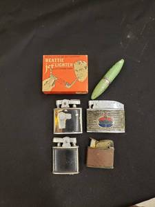 lot 8395 image: lot of old lighters
