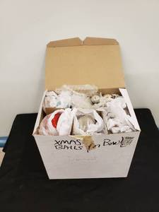 lot 8402 image: box of Christmas balls big med small