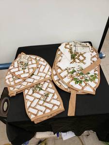 lot 8417 image: Kitchen Shoppe sets NWT