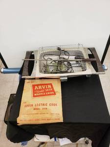 lot 8448 image: Electric cooker