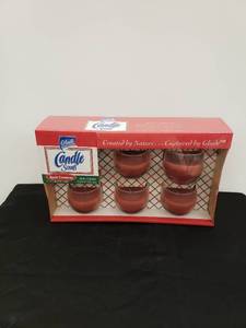 lot 8483 image: glade scented candle set