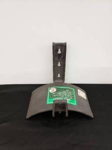 lot 8485 image: hose hanger