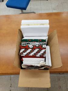 lot 8486 image: lot of gift boxes