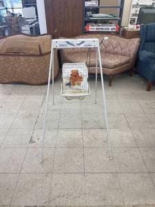 lot 4282 image: working graco baby swing