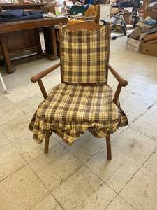 lot 4287 image: vintage chair