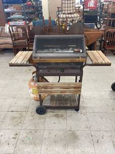 lot 4295 image: gas grill