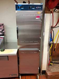 lot 2966 image: Alto-Shaam Warmer - Model 1000-UP