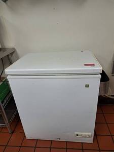 lot 9430 image: General Electric Deep Freezer