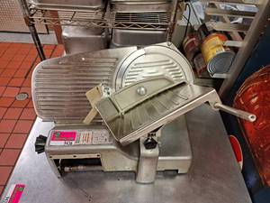 lot 9436 image: Hobart Meat Slicer -Model 512 - 14 HP