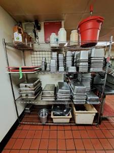 lot 9437 image: 4 Tier Metro Rack