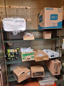 lot 9450 image: Green Metro Rack