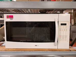 lot 20824 image: Samsung Microwave -Model SMH1816W