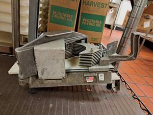 lot 20837 image: Nemco Slicer