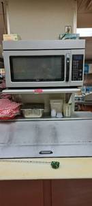 lot 44843 image: 29in&nbsp Shelf (contents not included)