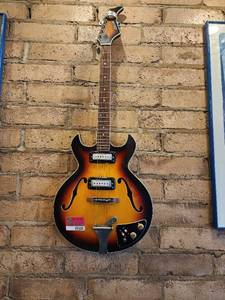 lot 49509 image: Maxitone Electric Guitar