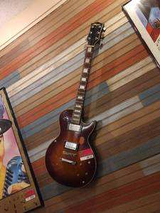 lot 49532 image: Memphis Electric Guitar