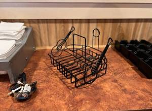 lot 9482 image: Music Themed Table Caddy