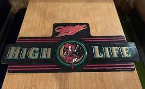 lot 9491 image: Miller High Life Sign