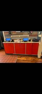 lot 9504 image: Storage Cabinetry