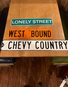 lot 9507 image: Lot of 3 Metal Signs