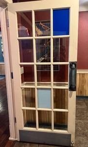 lot 9529 image: White Door W Windows