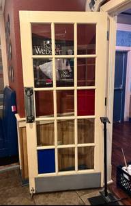 lot 9530 image: White Door W Windows