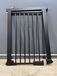 lot 58724 image: Extra Narrow Walk Through Pressure Mount 21��-29�� Gate - Bottom Slightly Bent