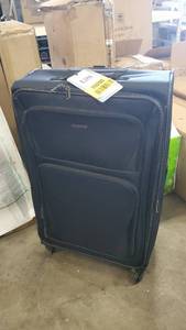 lot 70260 image: U.S. Traveler Forest Expandable Spinner Luggage, 28, Black