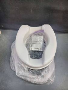 lot 72526 image: Comfort Toilet Seat