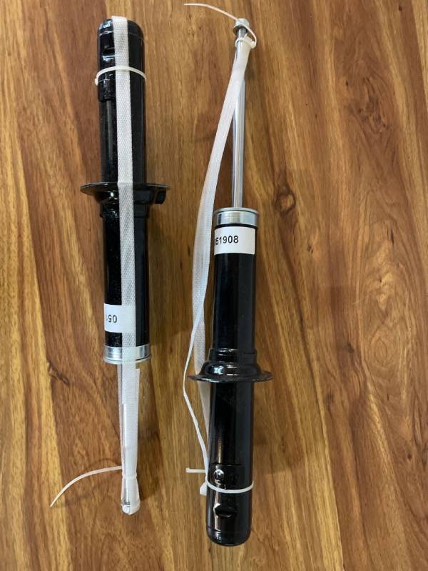 lot 78721 image: 2 Shock absorbers