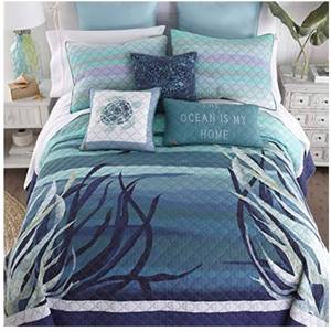 lot 64289 image: Twin Quilt - Summer Surf by Donna Sharp - Cotton Coastal Quilt with Blue Pattern - Machine Washable