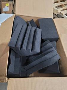 lot 5736 image: Foam Pieces