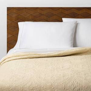 lot 5792 image: King Medallion Stitch Quilt Tan - Opalhouse