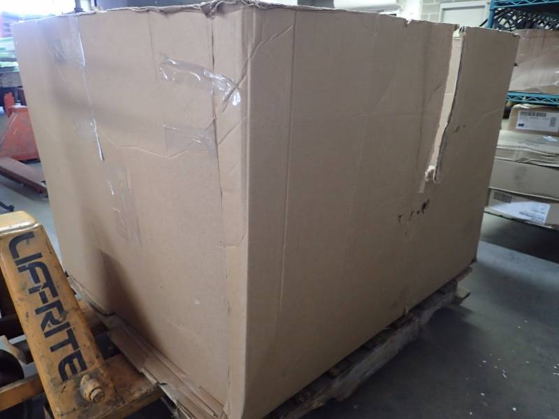 lot 1005 image: Large Lot of Misc. Items