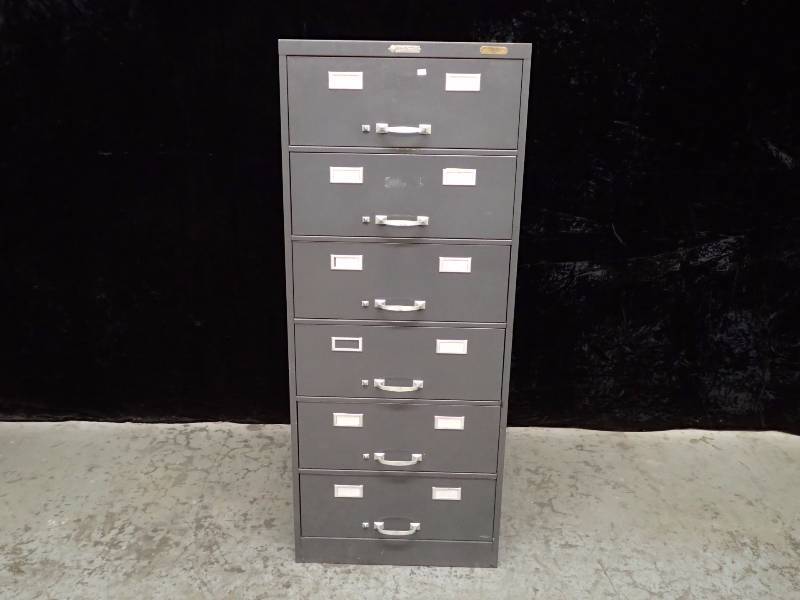 lot 1025 image: Steelmaster 6 Drawer Filing Cabinet