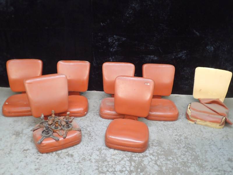 lot 1032 image: (7) Orange Vintage Vinyl Chairs