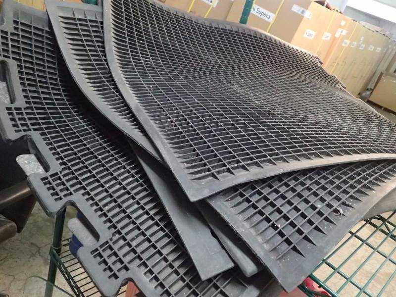 lot 1053 image: Approximately (6) Fatigue Mats