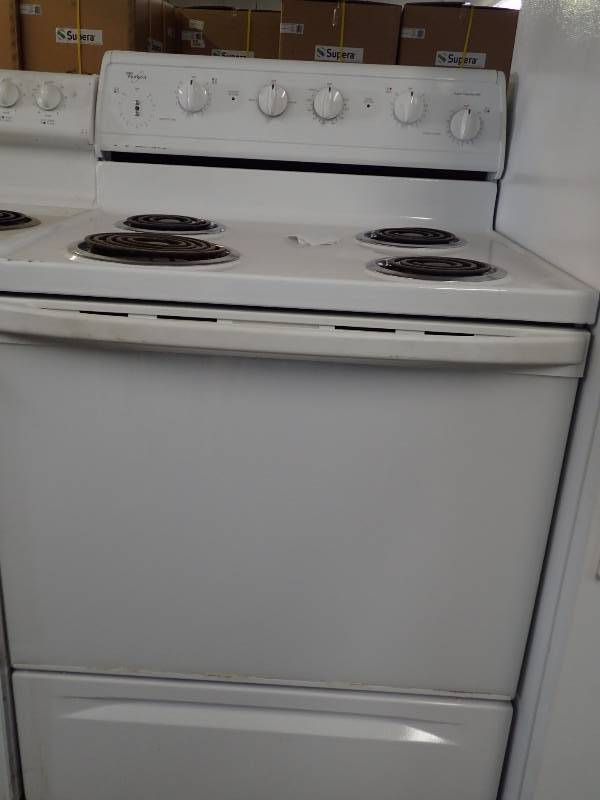 lot 1058 image: Whirlpool Residential Electric Range and Oven