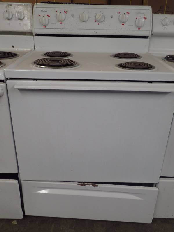 lot 1060 image: Whirlpool Residential Electric Range and Oven