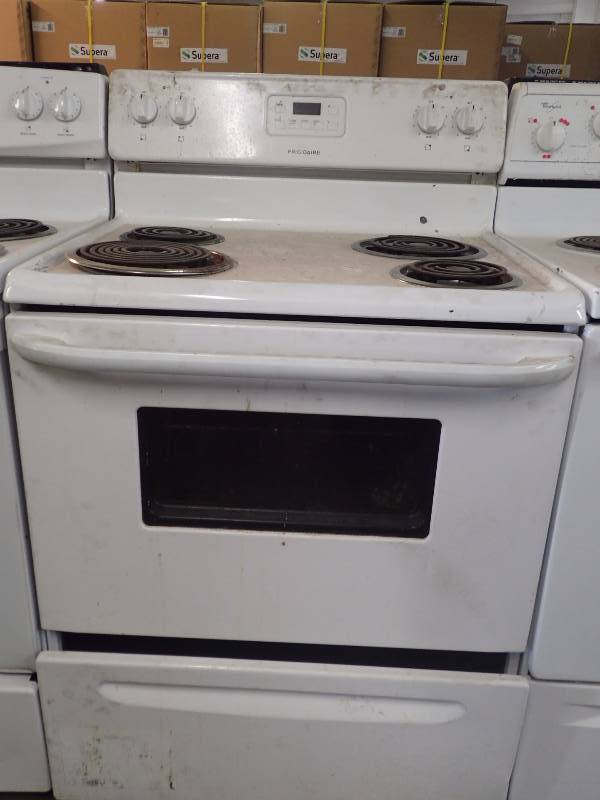 lot 1061 image: Frigidaire Residential Electric Range and Oven