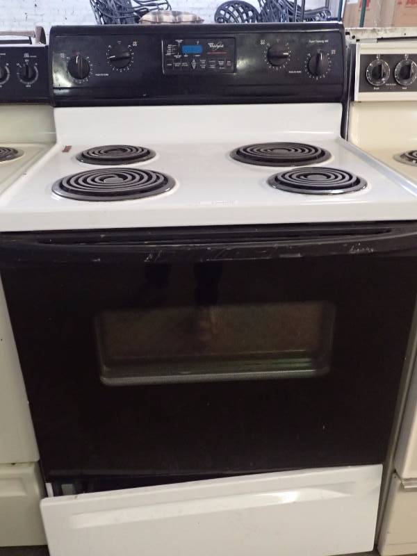 lot 1068 image: Whirlpool Electric Range and Oven