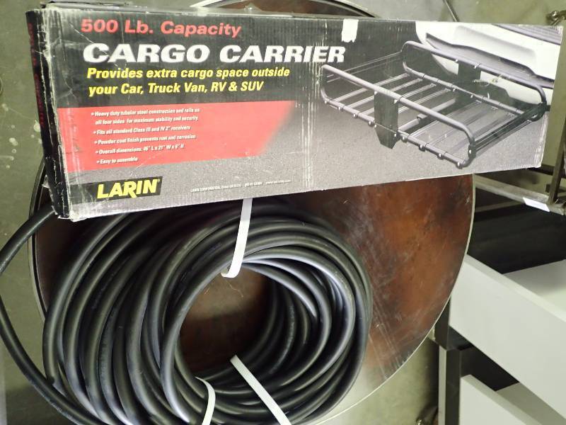 lot 1121 image: Vehicle Cargo Hitch and SureSink Aeration Tubing