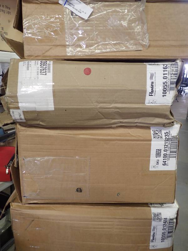 lot 1127 image: Large Lot of Filters