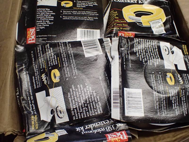lot 1136 image: Lot of Do It Best 35B Reinforced Wax Extender Kits