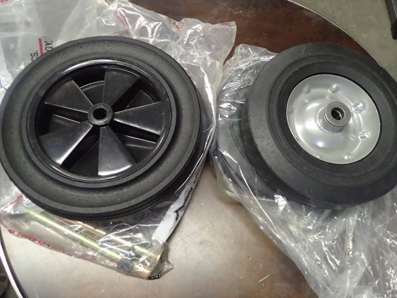 lot 1148 image: (2) Sets of Wheels