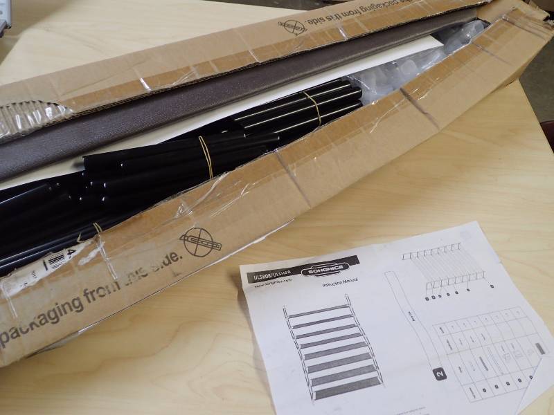 lot 1154 image: Songmics Plastic Rack