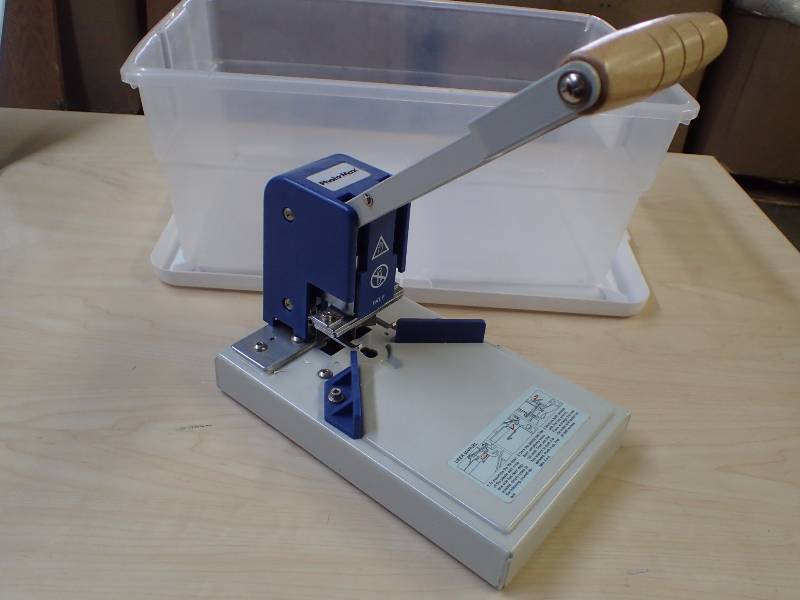 lot 1155 image: PhotoMax Round Corner Cutter