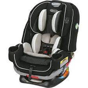 lot 4482 image: Graco Extend2Fit Convertible Car Seat