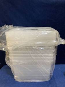 lot 35522 image: 12x9x7in PLASTIC STORAGE CONTAINERS WITH LIDS SET OF 8