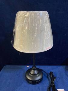 lot 35545 image: SET OF 2 TABLE LAMPS WITH CHARGING PORTS AND ELECTRICAL PLUG IN BLACK BASE DECORATIVE WHITE SHADE